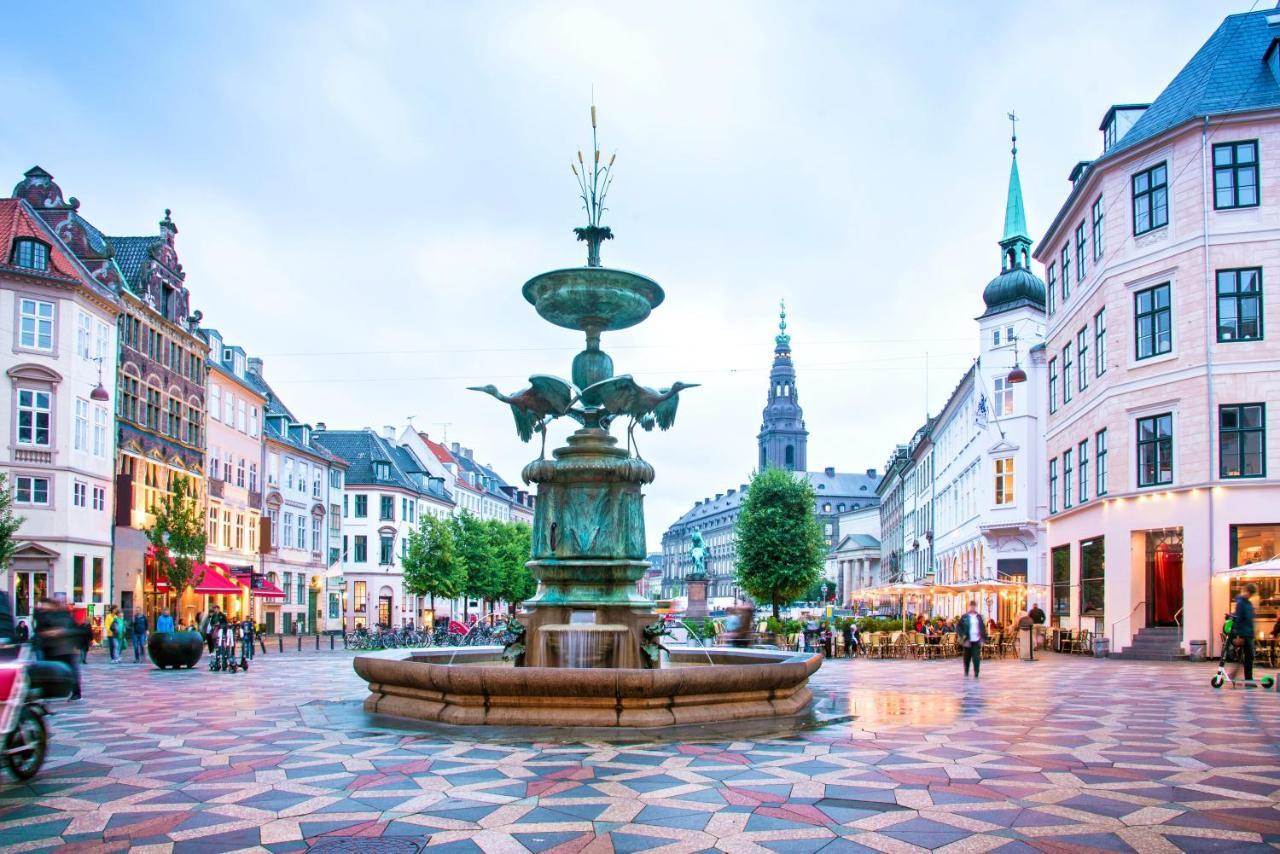 Lovely 3Br Manor Apartment 5 Min From Tivoli Gardens Copenhagen Luaran gambar