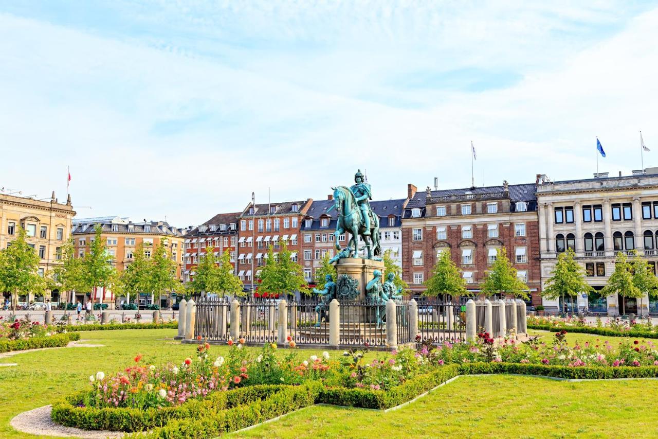 Lovely 3Br Manor Flat 5 Min From Tivoli Gardens Apartment Copenhagen Luaran gambar