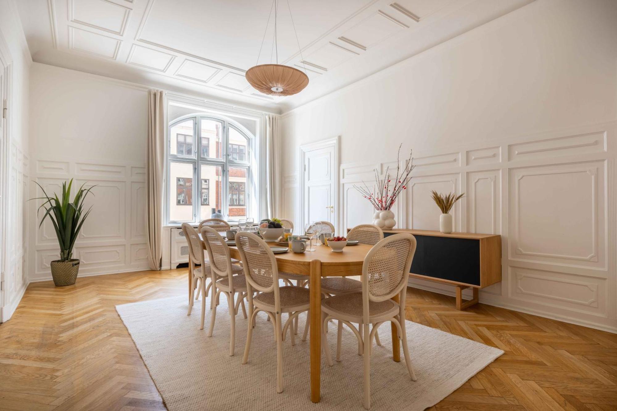 Lovely 3Br Manor Apartment 5 Min From Tivoli Gardens Copenhagen Luaran gambar