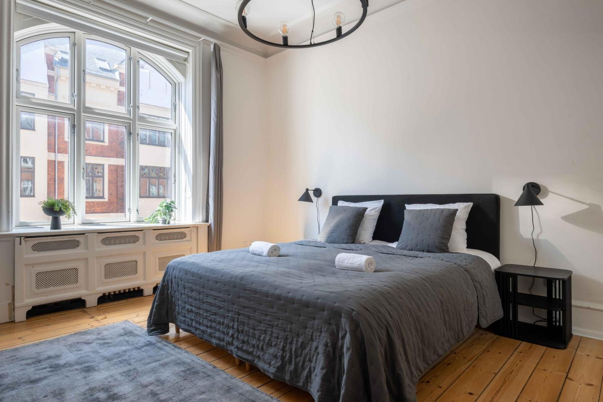 Lovely 3Br Manor Apartment 5 Min From Tivoli Gardens Copenhagen Luaran gambar